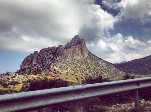 5 Finger Mountain from the road