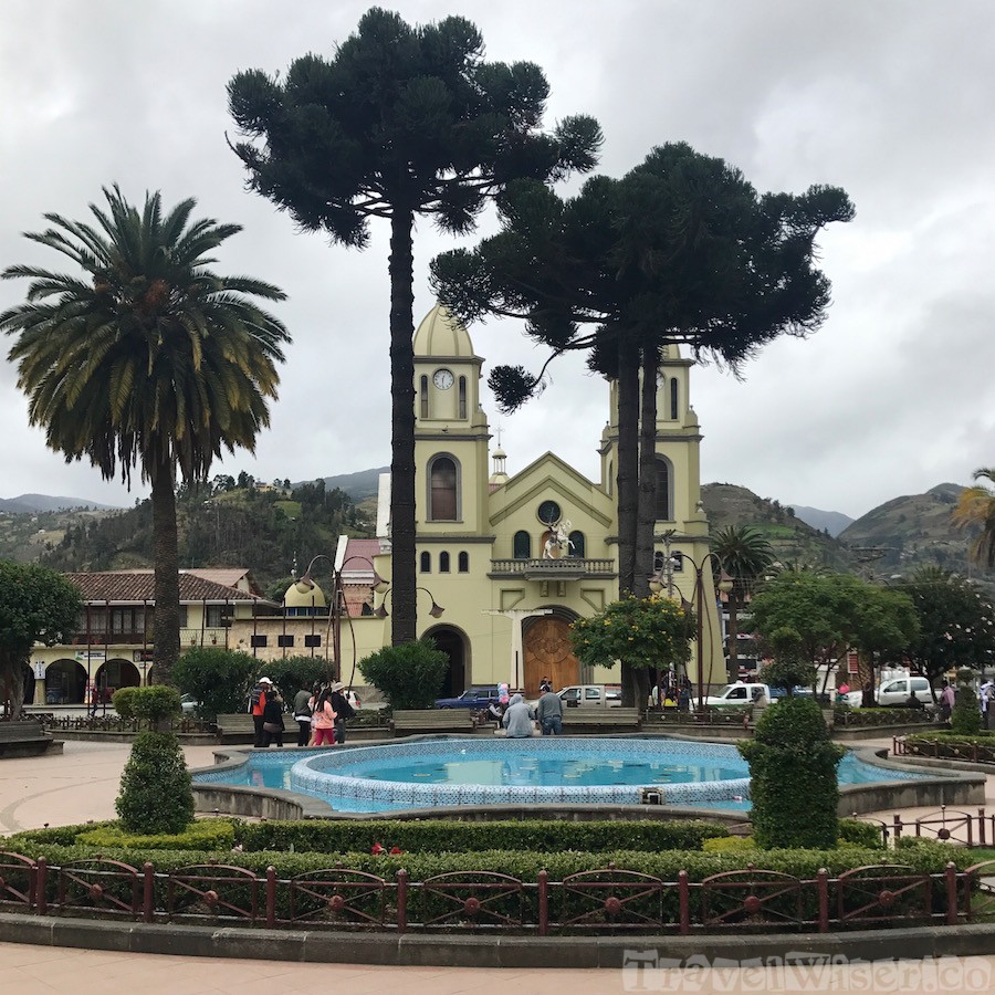 Plaza in Gualaceo Ecuador