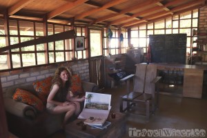 Karanambu Lodge library