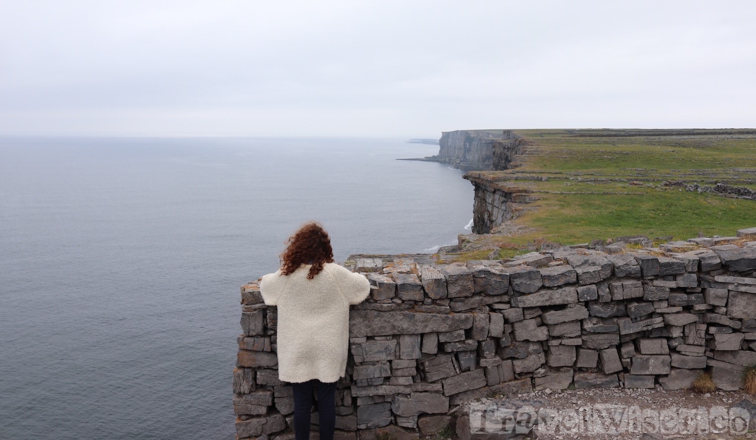 Looking at the cliffs from Dun Aengus